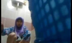 خدمتکار و عکس جر خوردن کس الاغ او