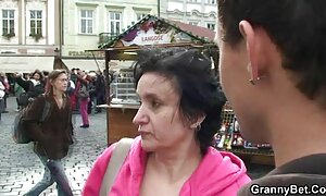 پاهایم را به طور گسترده تر برای سکس پخش عکس کیربزرگ توکس می کنم